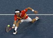 juan monaco stretch volley.jpg