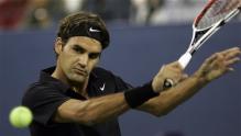 roger federer backhand volley before contact.jpg