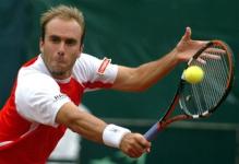 luis horna backhand at contact.jpg