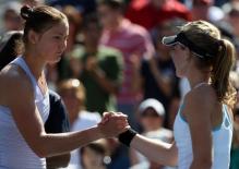 Dinara Safina shakes Olivia Rogowska's hand.JPG