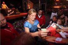 Kim Clijsters signs autographs for fans in Belgium.JPG