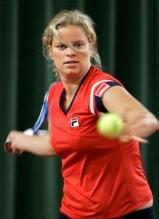 Kim Clijsters rotates on a forehand.JPG