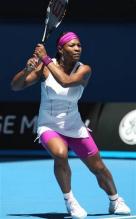Serena Williams prepare for her forehand.jpg