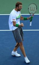 Mardy Fish roars in celebration after he beat Arnaut Clement at the 2010 US Open.JPG