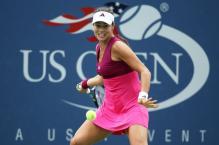 Ana Ivanovic forehand preparation at the 2010 US Open.JPG