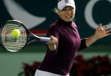 Vera Zvonareva dip-drive forehand.JPG