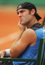 Robby Ginepri looks on during the French Open 2008.jpg
