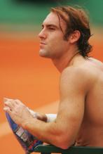 Robby Ginepri shirtless during the French Open.jpg