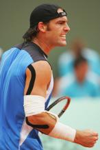 Robby Ginepri celebrates a point.jpg