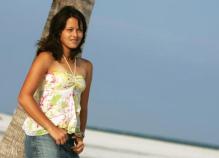 Ana Ivanovic in a summer blouse and jeans.jpg