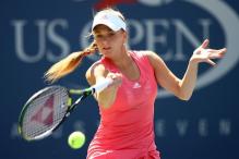 anna chakvetadze forehand before contact.jpg