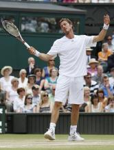 Marat Safin is frustrated.jpg
