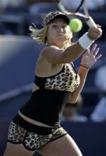 bethanie mattek forehand at contact 2.jpg