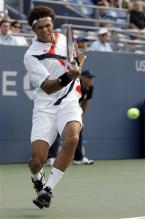 jo-wilfried tsonga forehand at contact 2.jpg