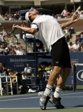 andy roddick serve before contact.jpg